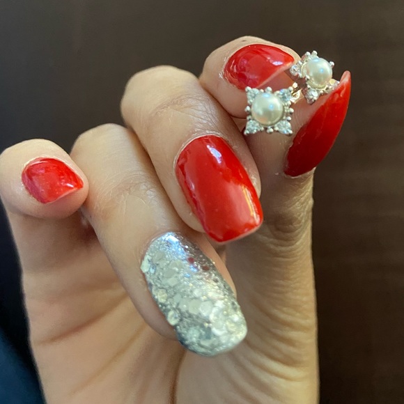 sale925 Sterling Silver Pearl Earrings - Picture 2 of 3